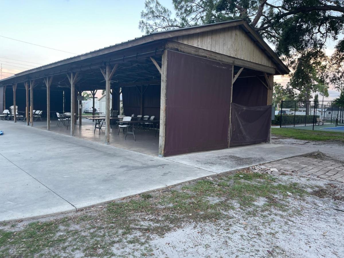 In Arbor Terrace * Bradenton